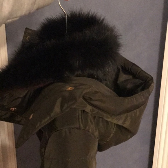 Hooded faux fur puffer jacket - Picture 3 of 3